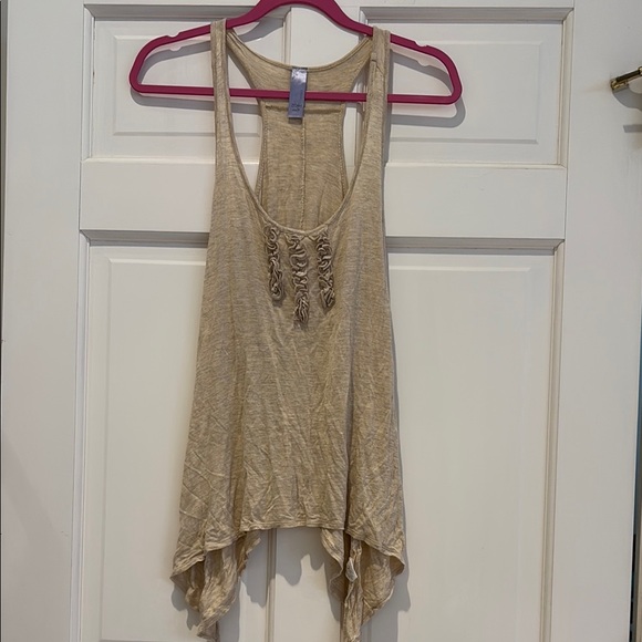 zoah Tops - Beige Sleeveless Women's Tank Top with Racer Back
